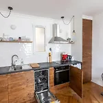 Contemporain Renove Dans Le Centre De Apartmán *
