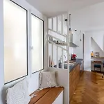 Contemporain Renove Dans Le Centre De Apartmán *